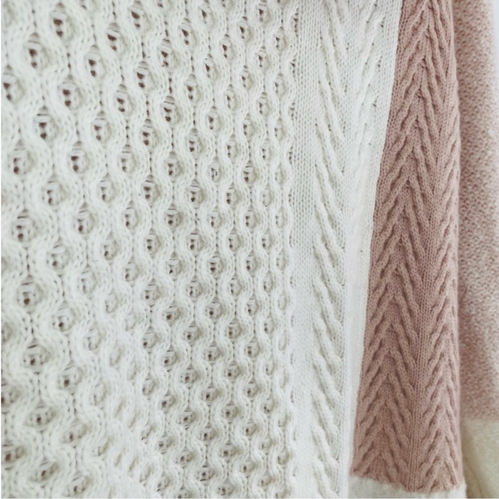 Calvin Klein Wool Blend Oversized Turtleneck Sweater White Light Pink Size L - Picture 4 of 9